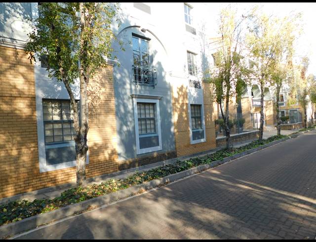402M² OFFICE TO LET IN ILLOVO